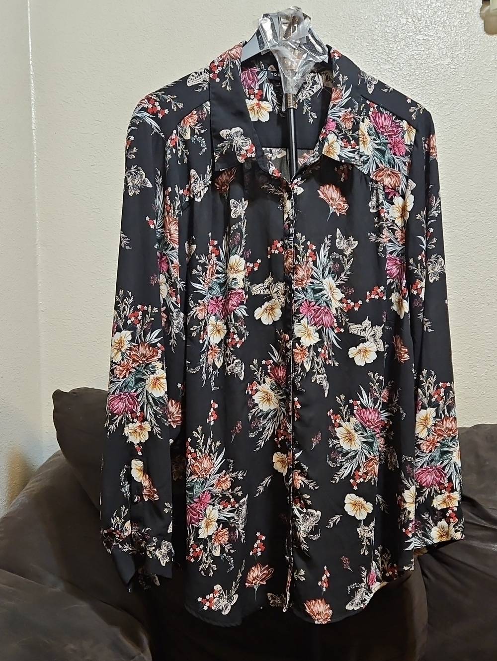 Black Floral Button-Down Blouse - Elegant Long Sleeve Top